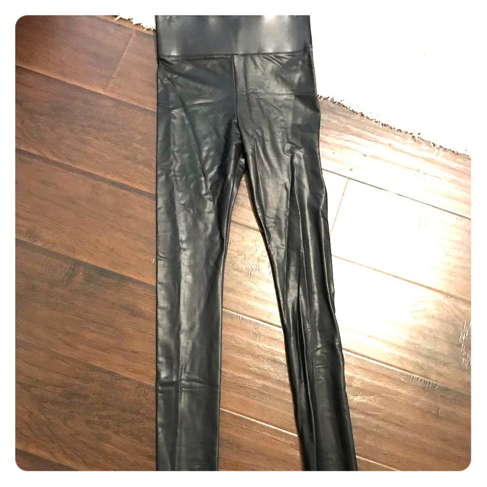 FOREVER21 Faux Leather Leggings